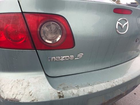 Used 2004 MAZDA MAZDA3 I image 5