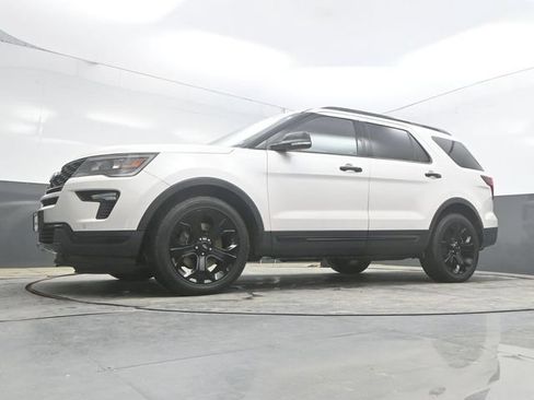 Used 2019 Ford Explorer Sport w/ Equipment Group 401A AWD/4WD image 34