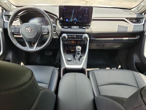 Used 2023 Toyota RAV4 Limited AWD/4WD image 11
