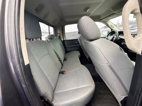 Used 2015 RAM 1500 Classic SLT image 29