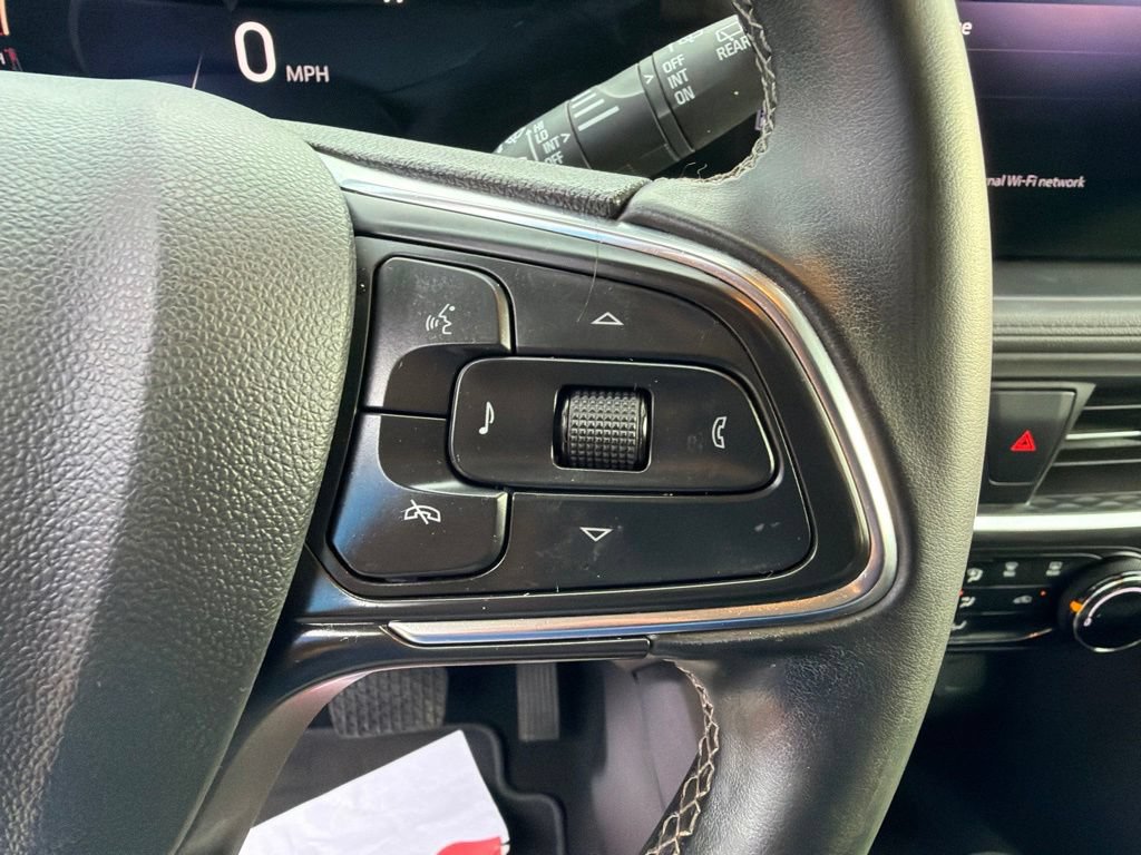 Used 2025 Buick Encore GX Preferred AWD/4WD image 19