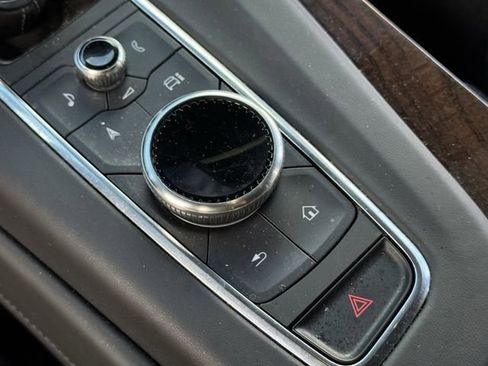 Certified 2023 Cadillac Escalade Premium Luxury Platinum image 21