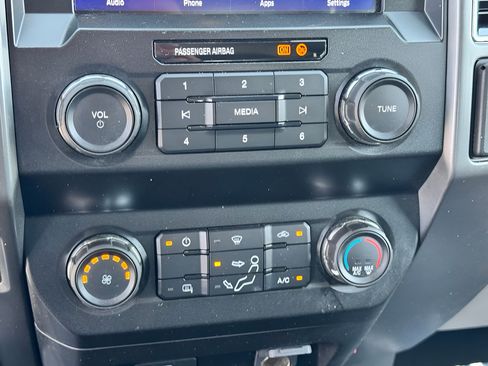 Used 2020 Ford F350 XLT AWD/4WD image 25