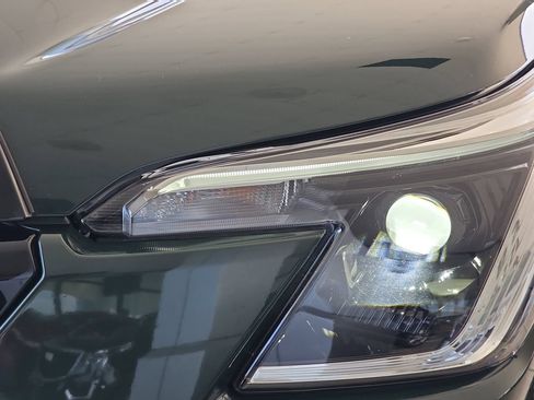 Certified 2024 Subaru Forester Premium AWD/4WD image 38