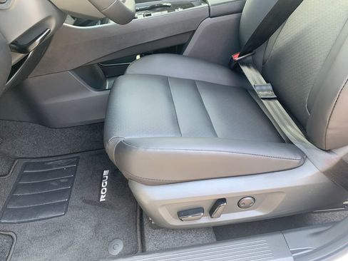 New 2026 Nissan Rogue SV FWD image 21