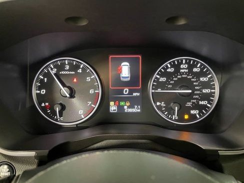 Used 2024 Subaru Ascent Limited image 18