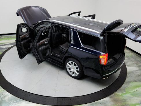 Used 2021 Chevrolet Tahoe High Country AWD/4WD image 41