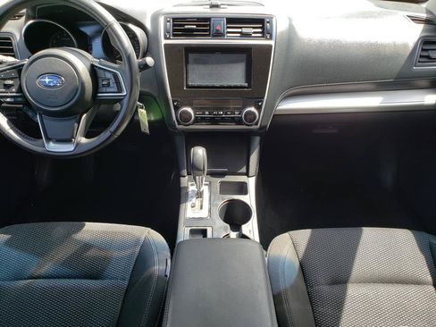 Used 2018 Subaru Outback 2.5i Premium w/ Popular Package #1 AWD/4WD image 12