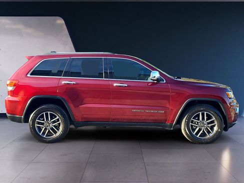 Used 2019 Jeep Grand Cherokee Limited AWD/4WD image 6