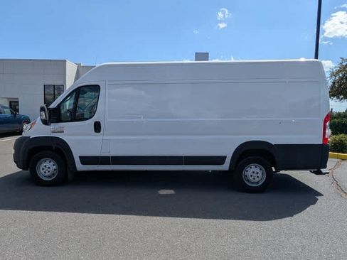 Used 2021 RAM ProMaster 3500 w/ Convenience Group FWD image 3