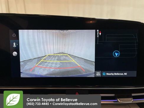 Used 2025 Hyundai Elantra Limited image 19