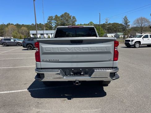 Used 2024 Chevrolet Silverado 1500 LT AWD/4WD image 6