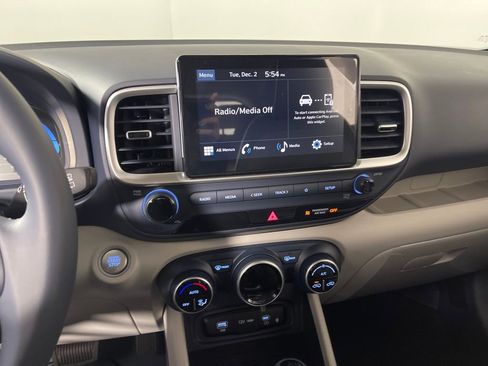 New 2026 Hyundai Venue SEL image 22