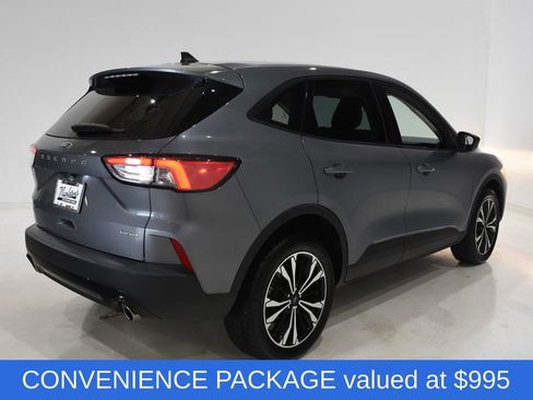 Used 2022 Ford Escape SE w/ SE Sport Appearance Package image 4