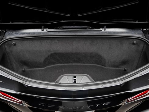 Used 2023 Chevrolet Corvette Stingray Premium Conv w/ Z51 Performance Package RWD image 53