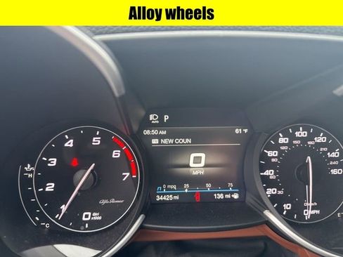 Used 2020 Alfa Romeo Giulia AWD w/ Quick Order Package 22J Sport image 12