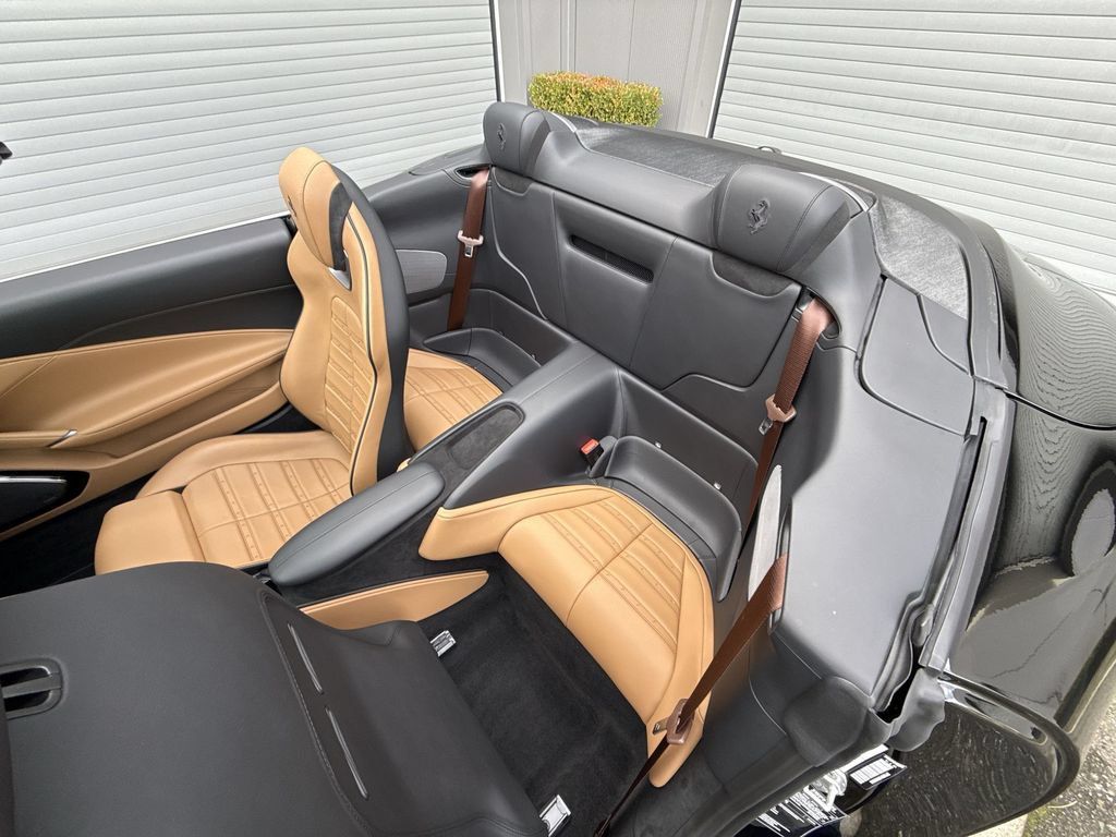 Certified 2024 Ferrari Roma Spider RWD image 22