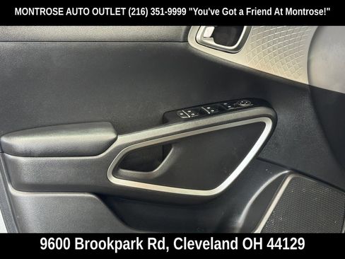 Used 2024 Kia Soul LX w/ Option Group 015 FWD image 14