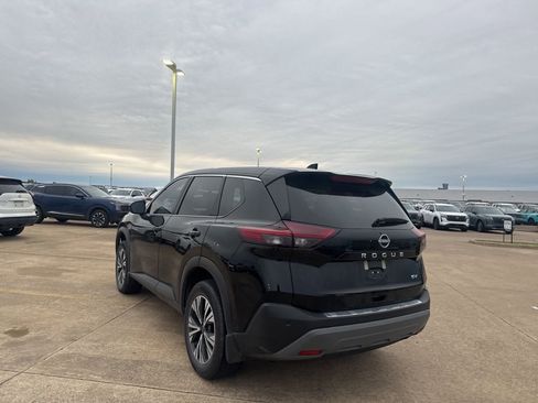 Certified 2022 Nissan Rogue SV image 14