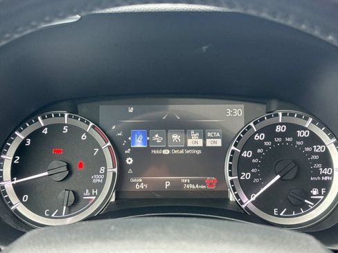 Used 2024 Toyota Highlander XLE AWD/4WD image 27