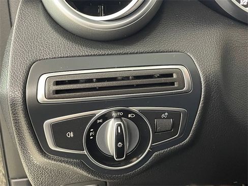Used 2015 Mercedes-Benz C 300 4MATIC Sedan image 15