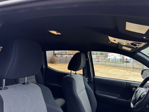 Used 2022 Toyota Tacoma 4x4 Double Cab image 43