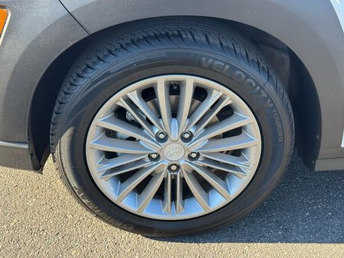 Used 2018 Hyundai Kona SEL image 10