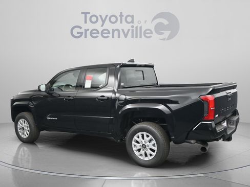 Used 2025 Toyota Tacoma SR5 RWD image 6