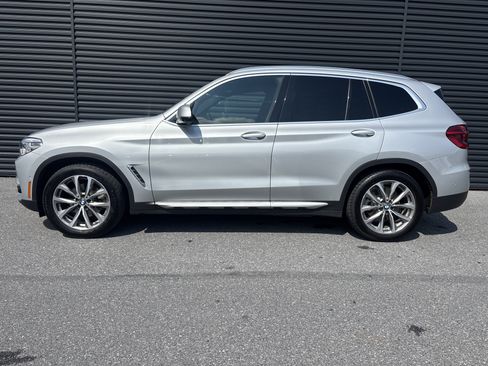 Used 2019 BMW X3 xDrive30i w/ Executive Package AWD/4WD image 2