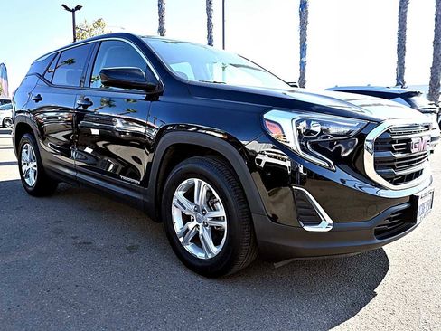 Used 2018 GMC Terrain SLE image 3
