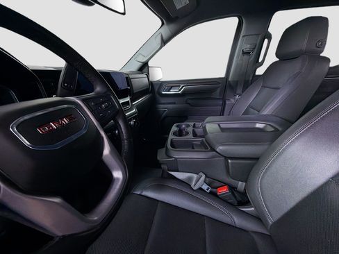 Used 2025 GMC Sierra 1500 SLT RWD image 13