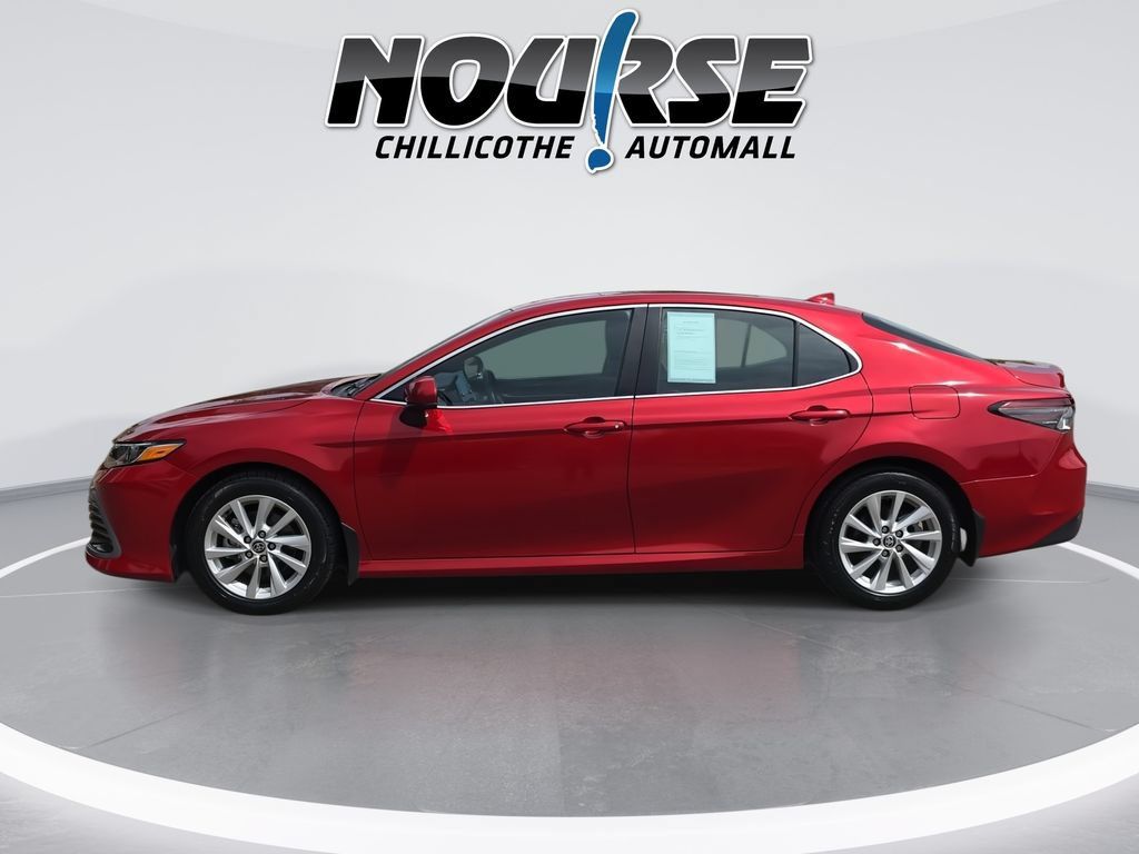 Used 2024 Toyota Camry LE FWD image 5