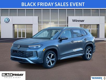 New 2025 Volkswagen Tiguan SE