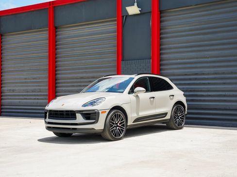 Used 2022 Porsche Macan S AWD/4WD image 1