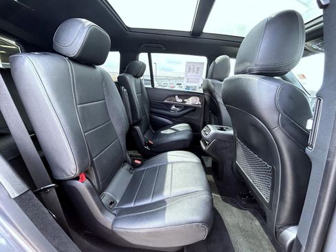 Used 2021 Mercedes-Benz GLS 450 4MATIC image 18