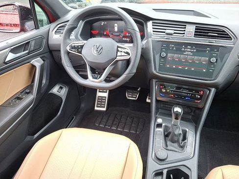 Certified 2024 Volkswagen Tiguan SE R-Line AWD/4WD image 14