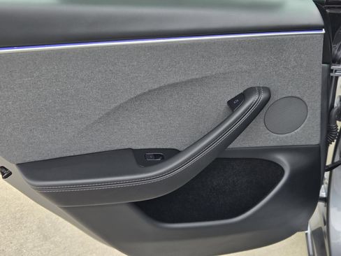 Used 2025 Tesla Model 3 Long Range RWD image 22