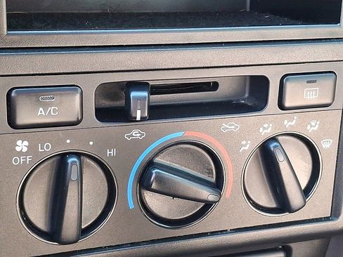 Used 1998 Toyota Camry LE image 18