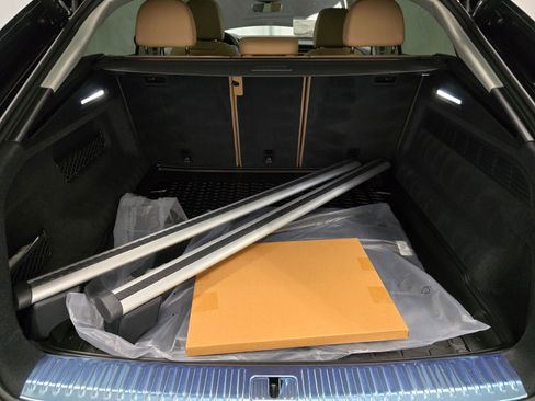 Used 2025 Audi Q8 Premium Plus w/ Premium Plus Package image 11