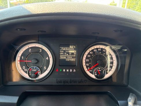 Used 2018 RAM 2500 Tradesman w/ Chrome Appearance Group AWD/4WD image 27