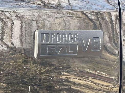 Used 2017 Toyota Tundra SR5 w/ SR5 Upgrade Package image 10