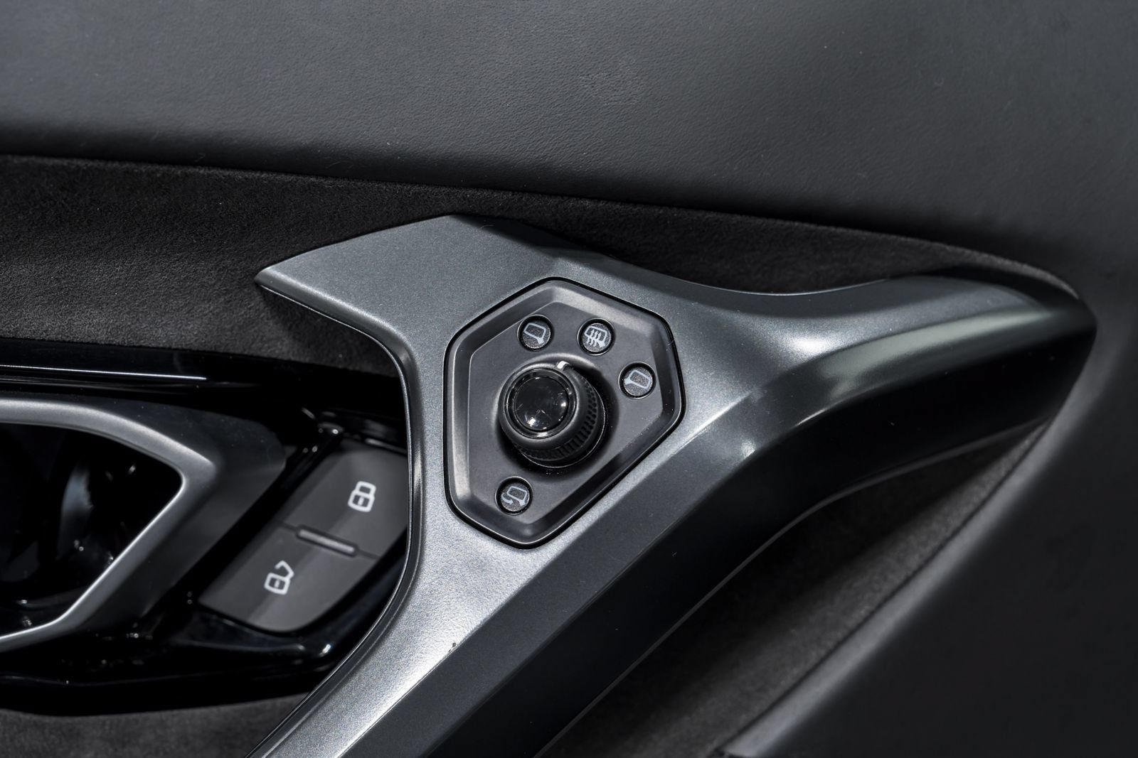Used 2015 Lamborghini Huracan LP 610-4 AWD/4WD image 10