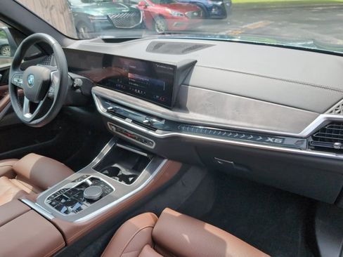 Used 2025 BMW X5 xDrive50e w/ Premium Package AWD/4WD image 24