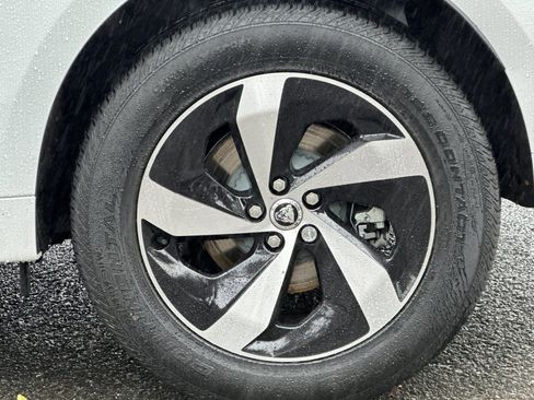 New 2025 Jaguar F-PACE R-Dynamic S image 13