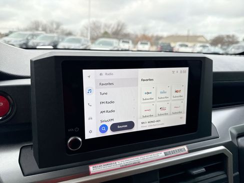 Used 2024 Toyota Tacoma TRD Sport image 12