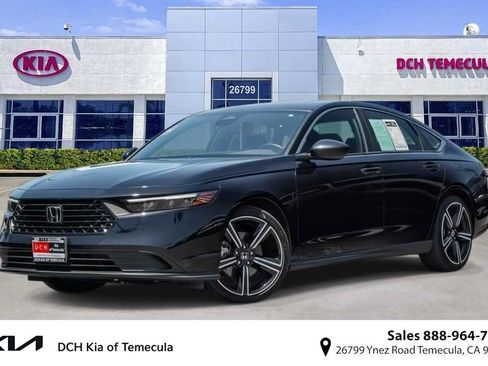 Used 2025 Honda Accord Sport image 1
