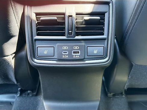 Used 2025 Subaru Forester Touring AWD/4WD image 27