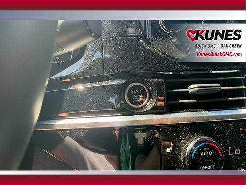 Used 2024 Nissan Pathfinder SL w/ SL Premium Package AWD/4WD image 30