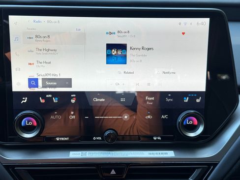 Used 2025 Lexus TX 500h AWD w/ Technology Package image 27