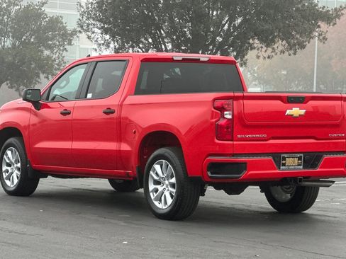 Used 2025 Chevrolet Silverado 1500 Custom image 6